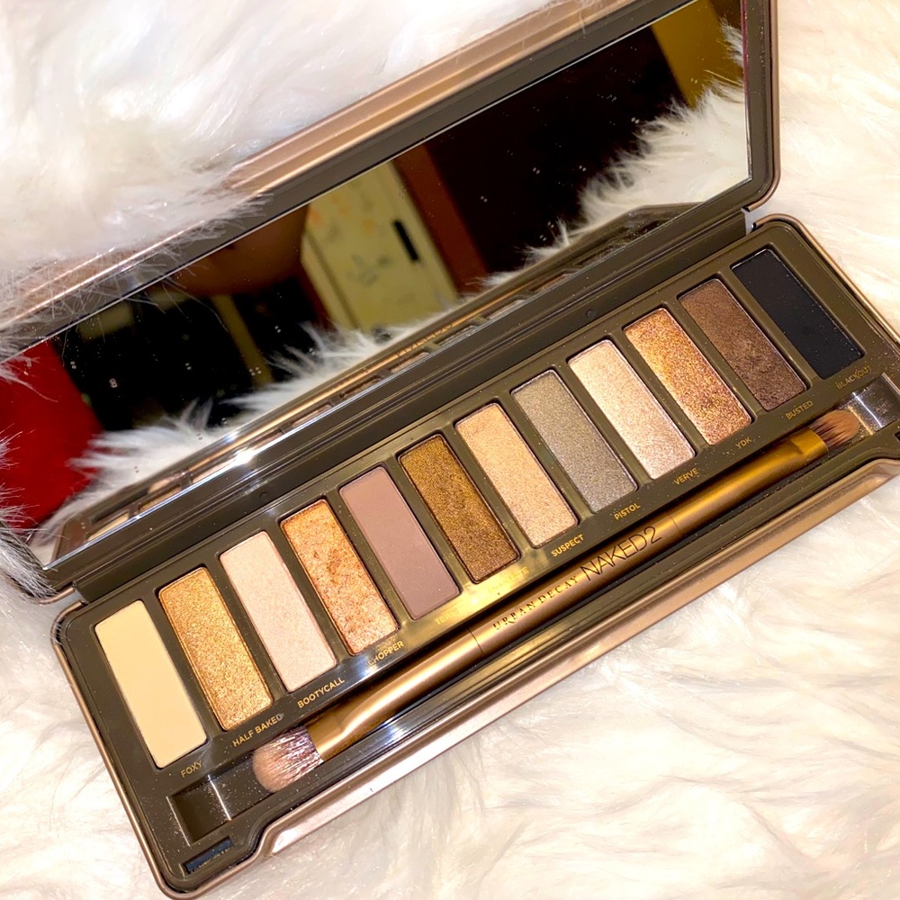 Urban Decay Naked 2 Eyeshadow Palette